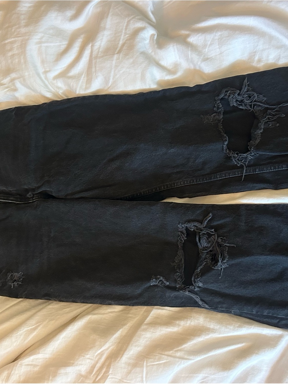 Zara Women's High-Rise Black Distressed Ripped Jeans